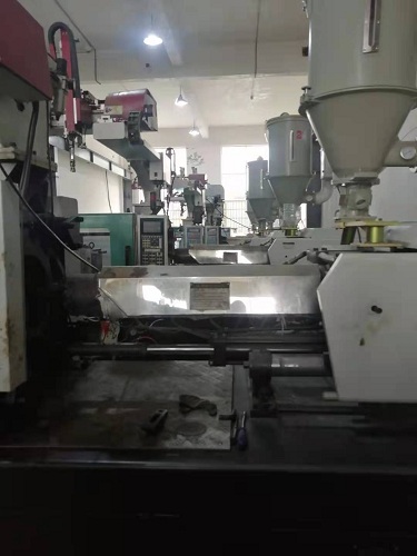 注塑產(chǎn)品生產(chǎn)設(shè)備